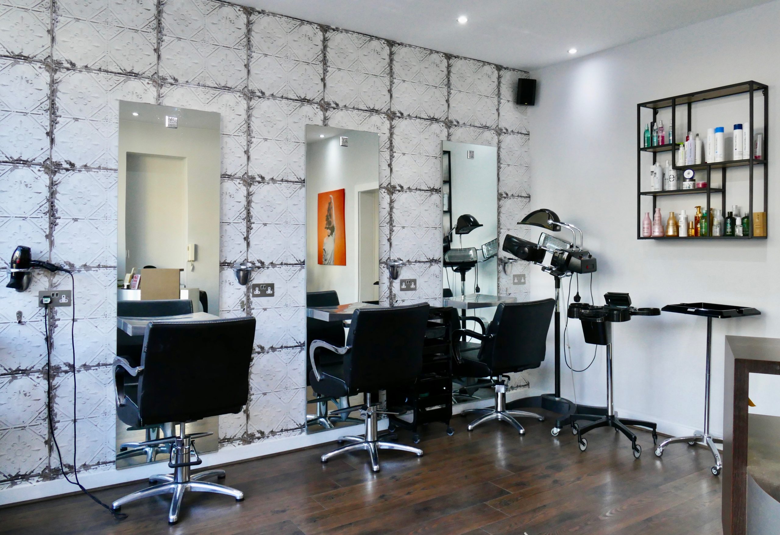 Top Tips for Choosing the Right Hairdresser - Canonbury Hair